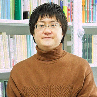 栫井 大輔